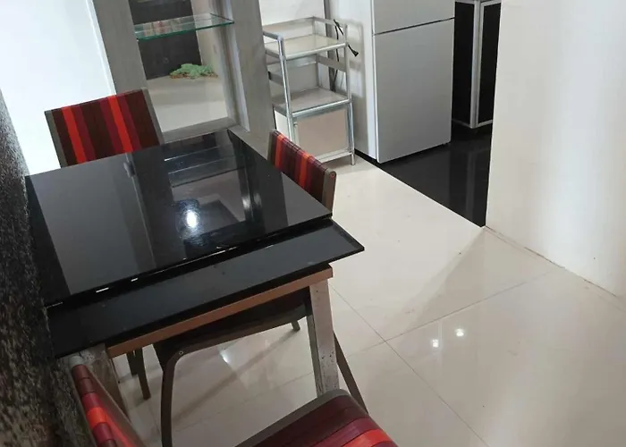 Sajiko Staycation Aparthotel